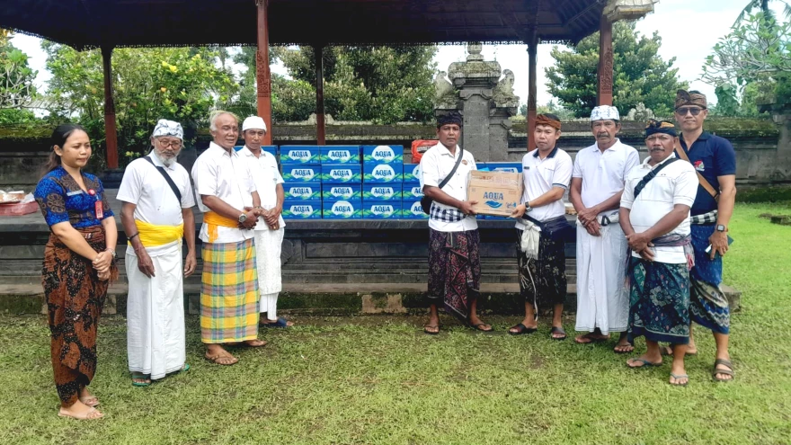 Pemberian Bantuan Bencana Alam Kepada Pura Gading Wani